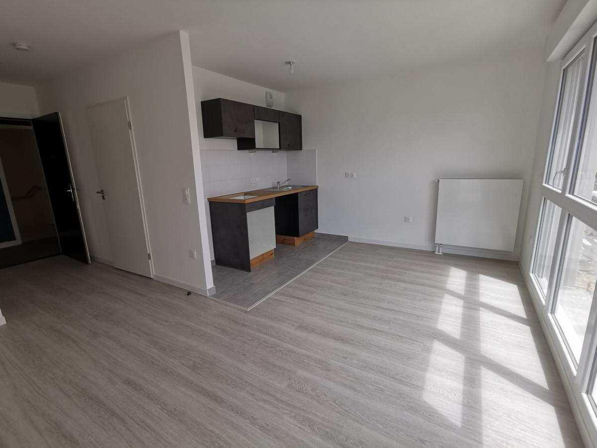 2 pièces - 3ème étage - 40m² - 586,77 € - Photo #1
