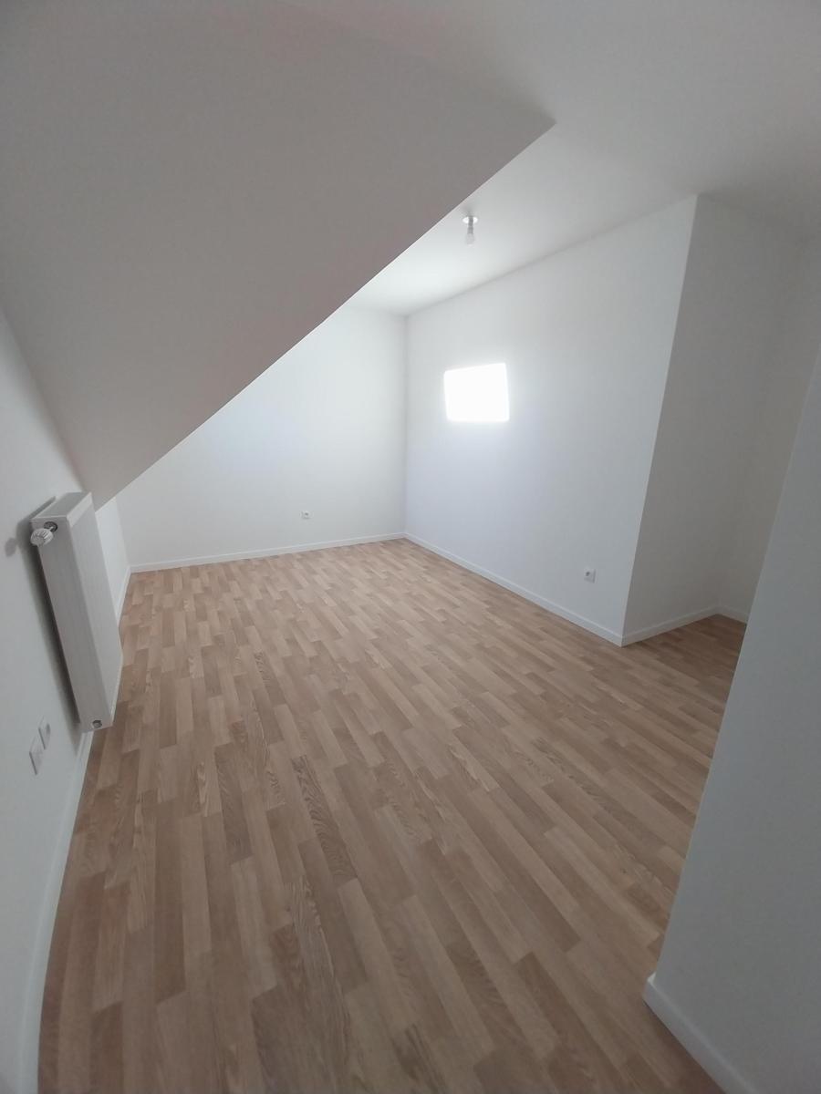 
																																							3 pièces - 
																																						3ème étage - 67m² - 815,25 € - Photo #3