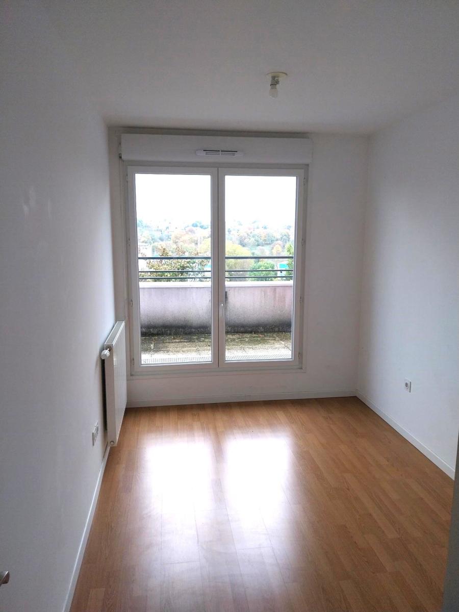 
																			4 pièces – 
																		4ème étage – 77m² - 1 262,98 € - Photo #5