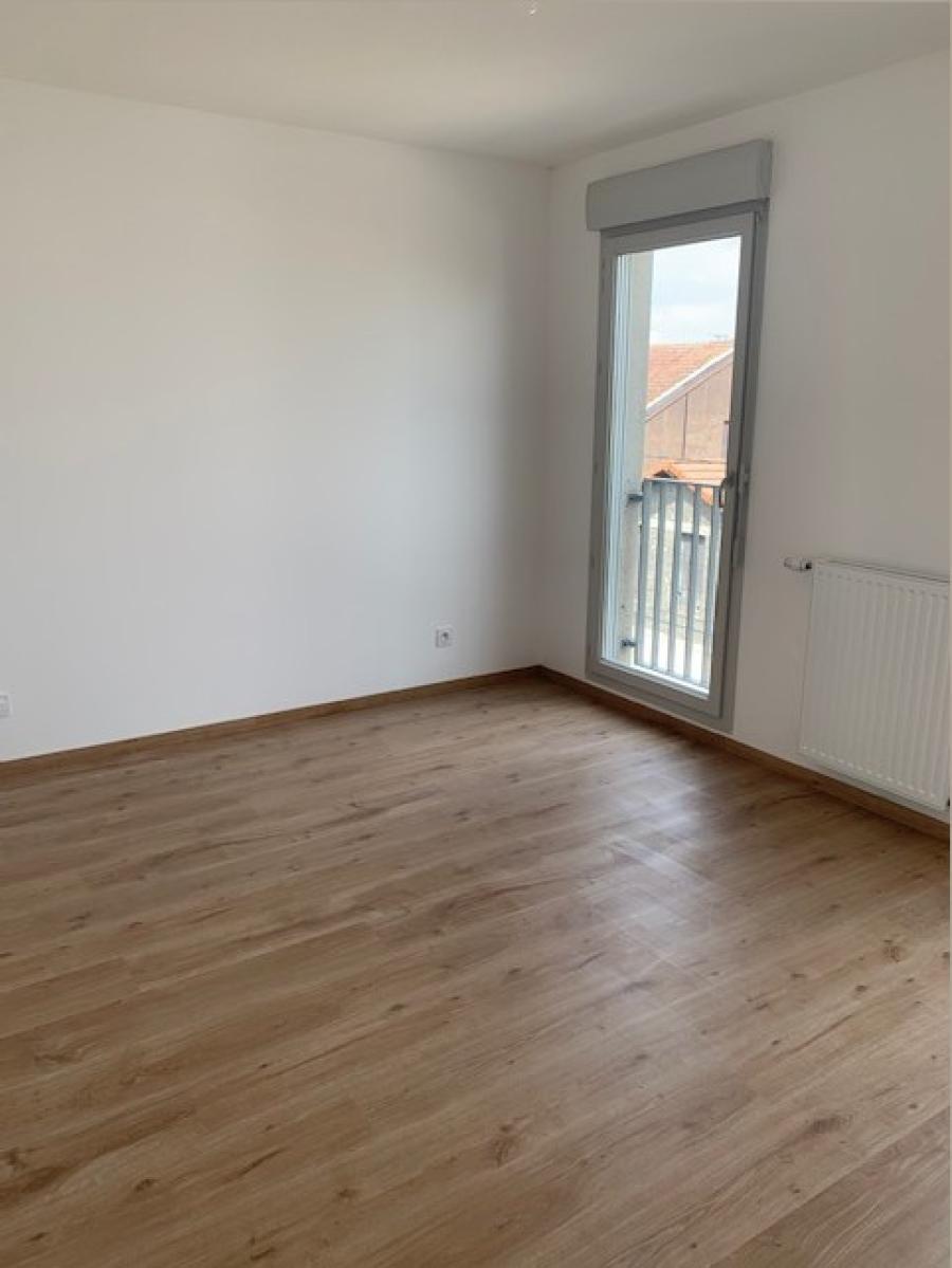 2 pièces - 2ème étage - 50m² - 647,74 € - Photo #3