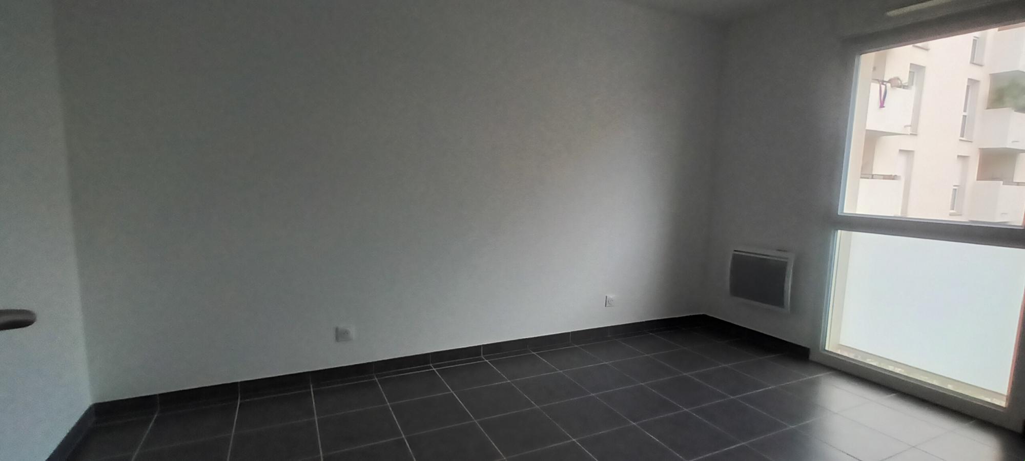 
																																							2 pièces - 
																																						2ème étage - 47m² - 847,02 € - Photo #5