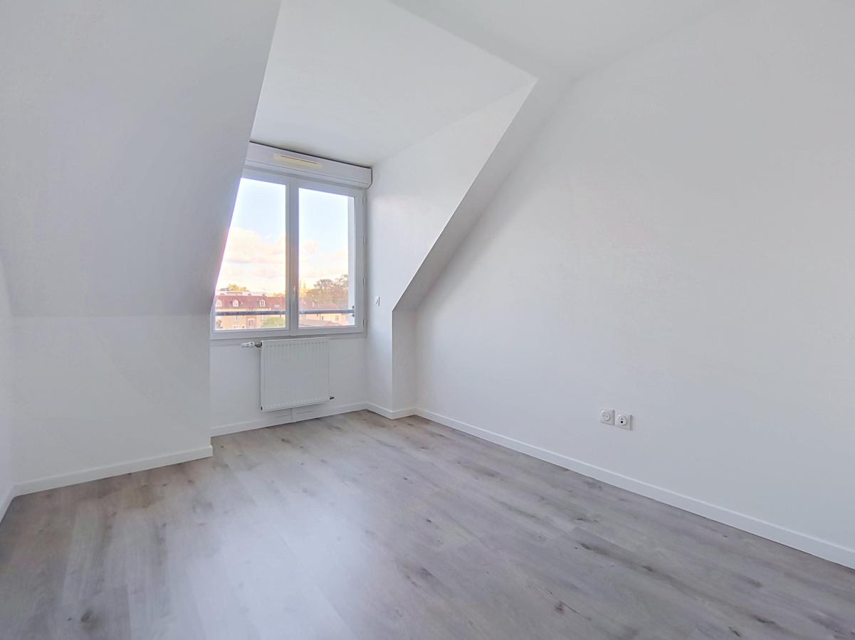 3 pièces - 4ème étage - 67m² - 1 160,89 € - Photo #3