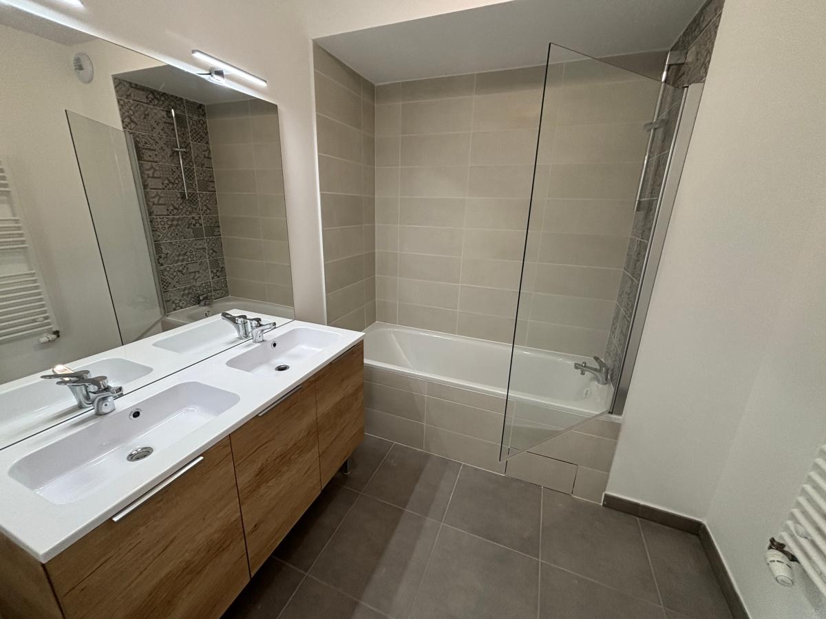
																																							3 pièces - 
																																						3ème étage - 58m² - 696,13 € - Photo #5