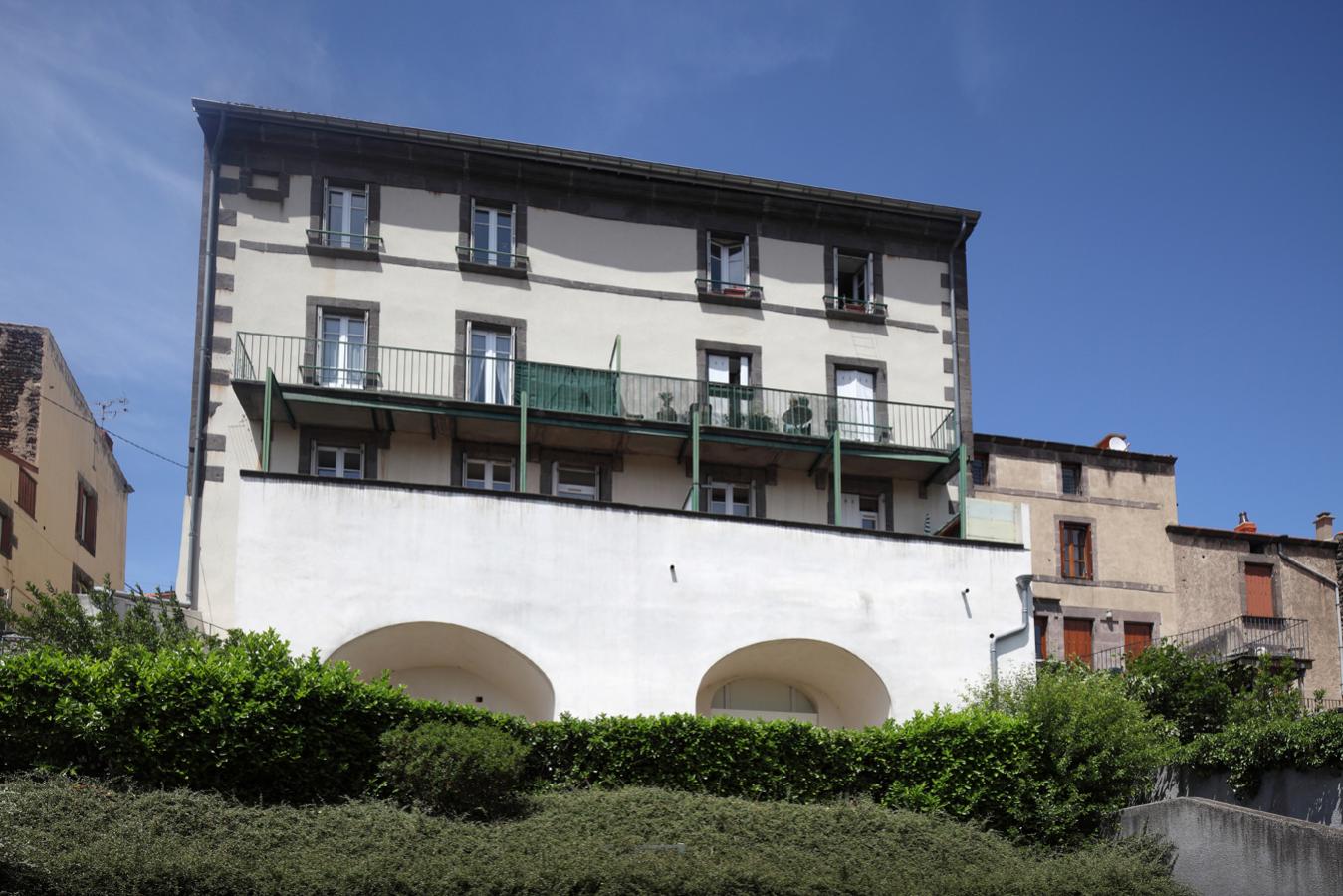 
																																							4 pièces - 
																																						2ème étage - 81m² - 679,45 € - Photo #1