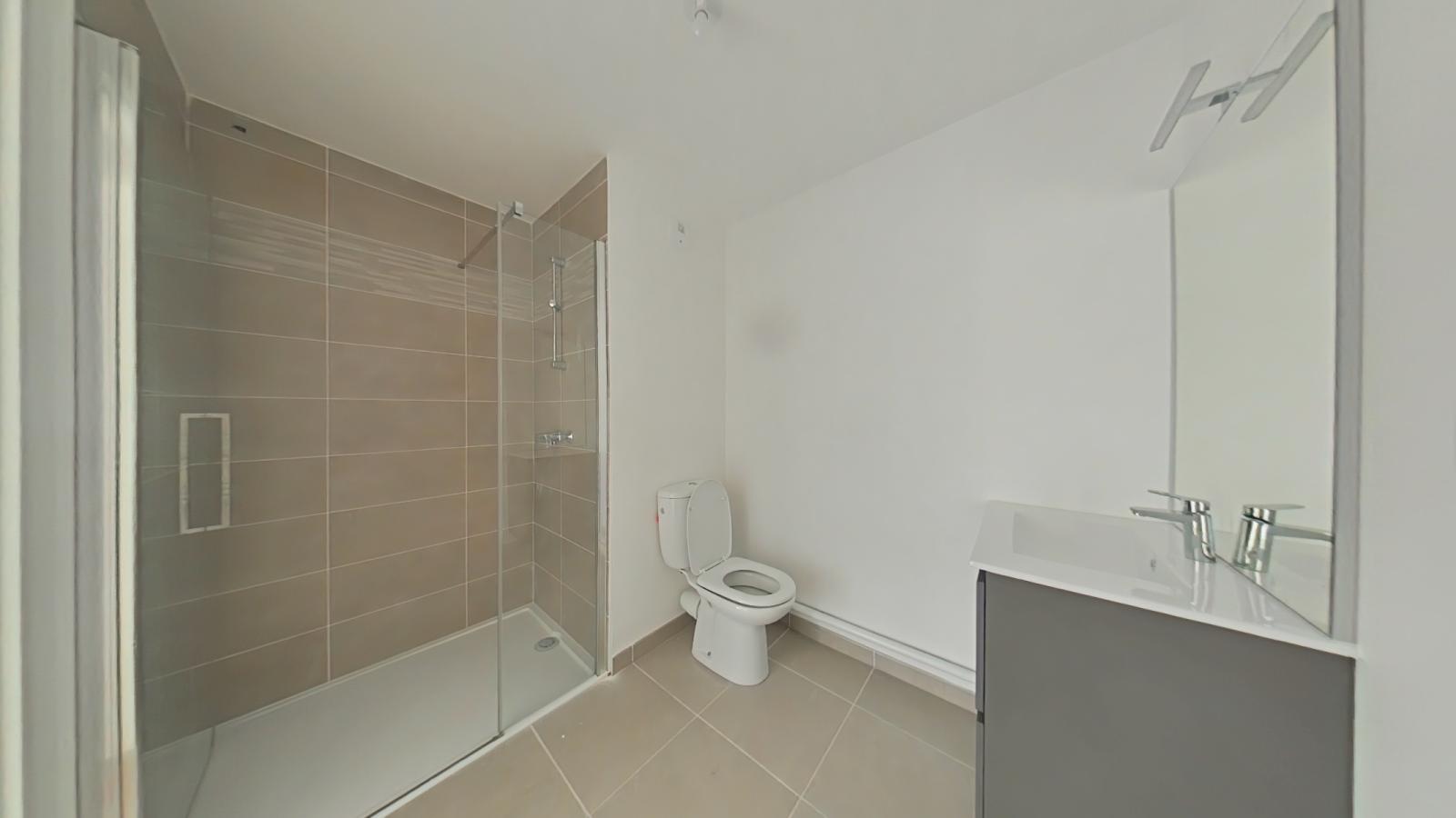 
																																							2 pièces - 
																																						2ème étage - 44m² - 649,91 € - Photo #3