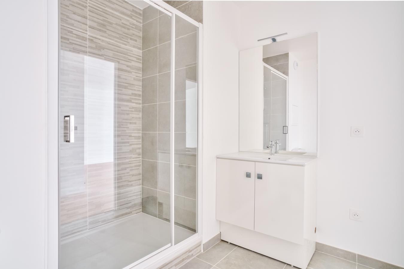 
																																							4 pièces - 
																																						3ème étage - 76m² - 1 632,01 € - Photo #6