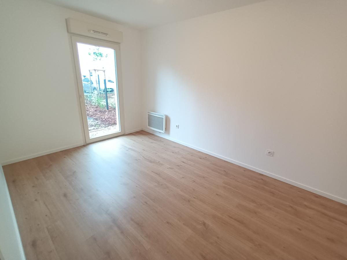 
																																							2 pièces - 
																																						3ème étage - 49m² - 632,89 € - Photo #2