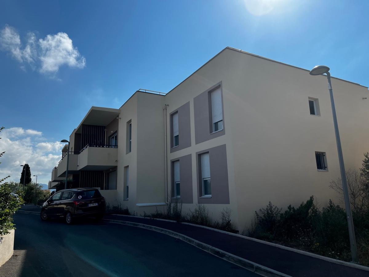 
																																							3 pièces - 
																																						1er étage - 64m² - 900,44 € - Photo #1