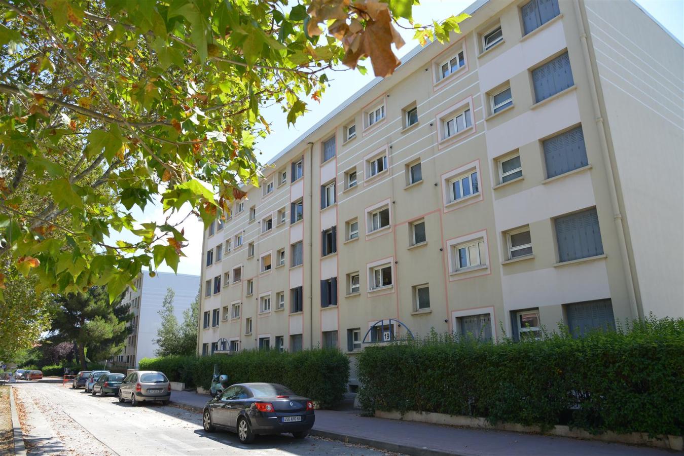 
																			4 pièces - 
																		2ème étage - 61m² - 702,37 € - Photo #0