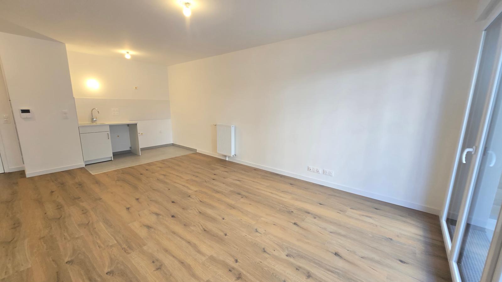 
																																							2 pièces - 
																																						RDC - 47m² - 944,69 € - Photo #1