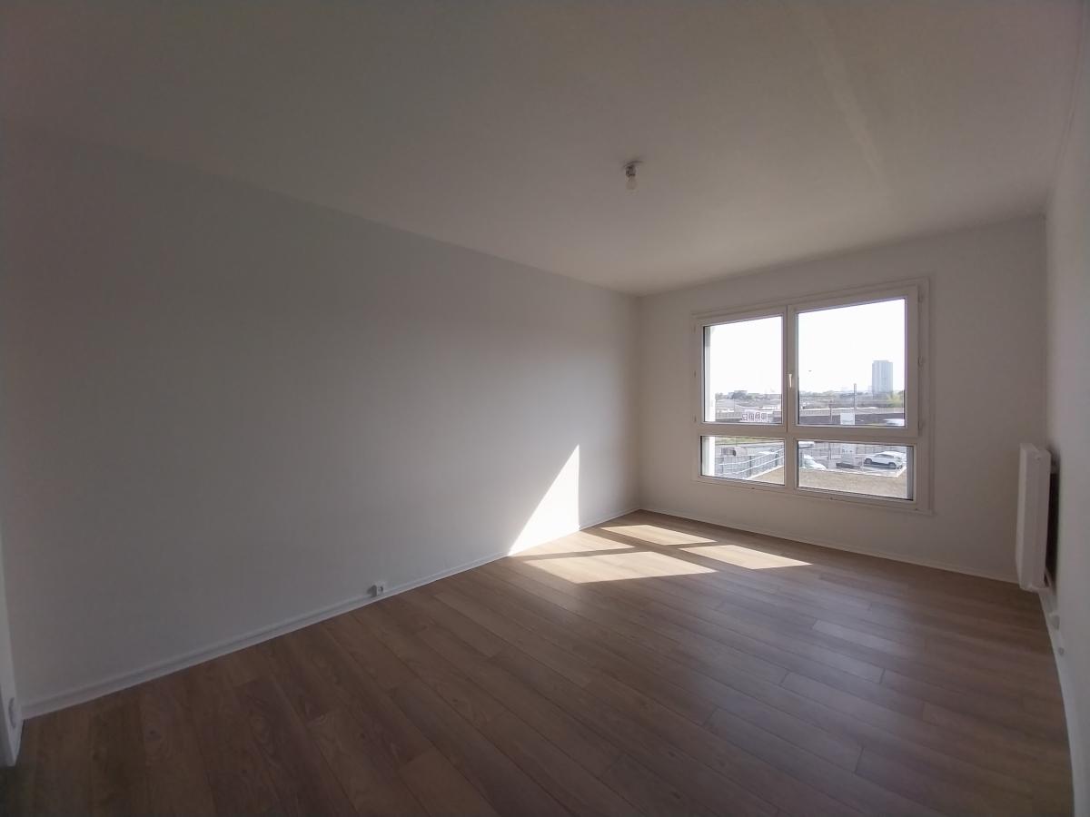 
																			4 pièces - 
																		2ème étage - 82m² - 985,84 € - Photo #1