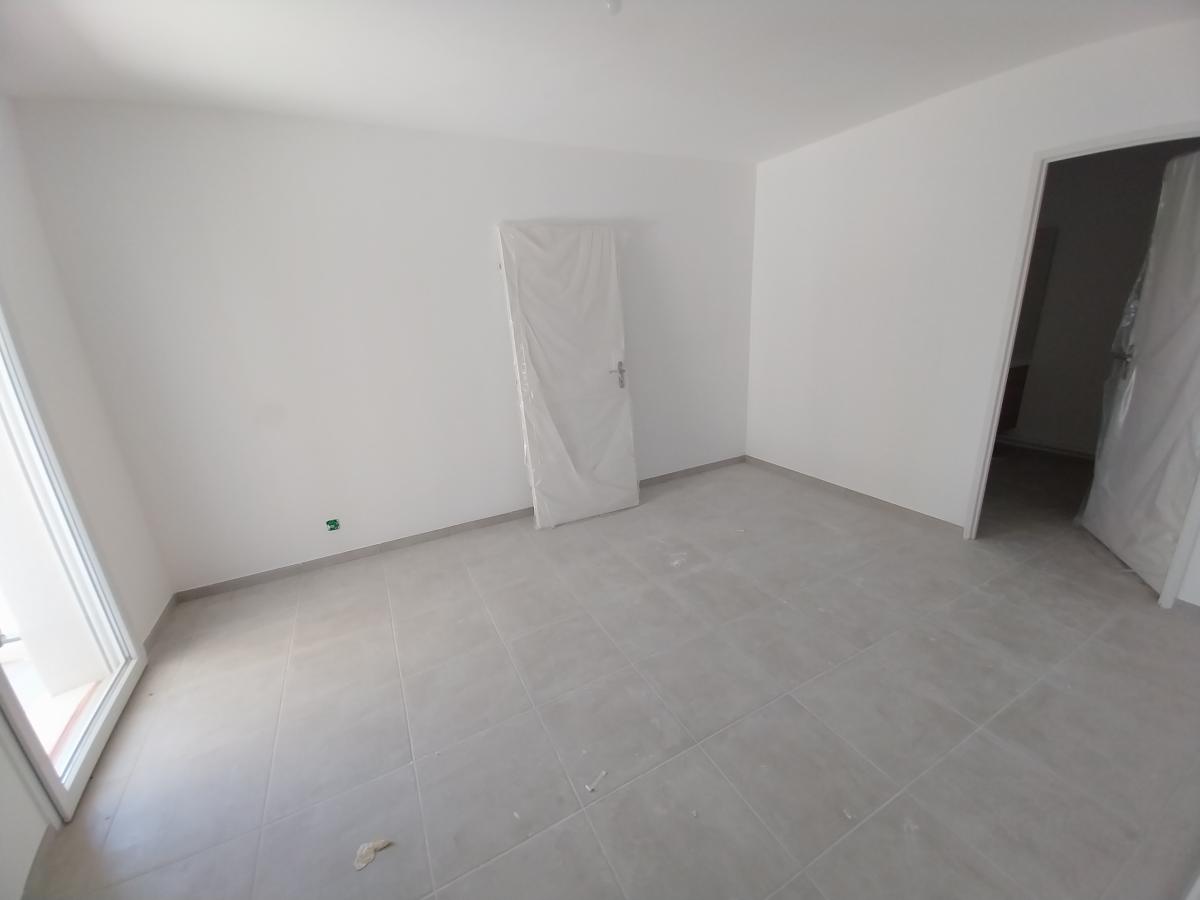 
																			2 pièces - 
																		1er étage - 46m² - 639,11 € - Photo #5