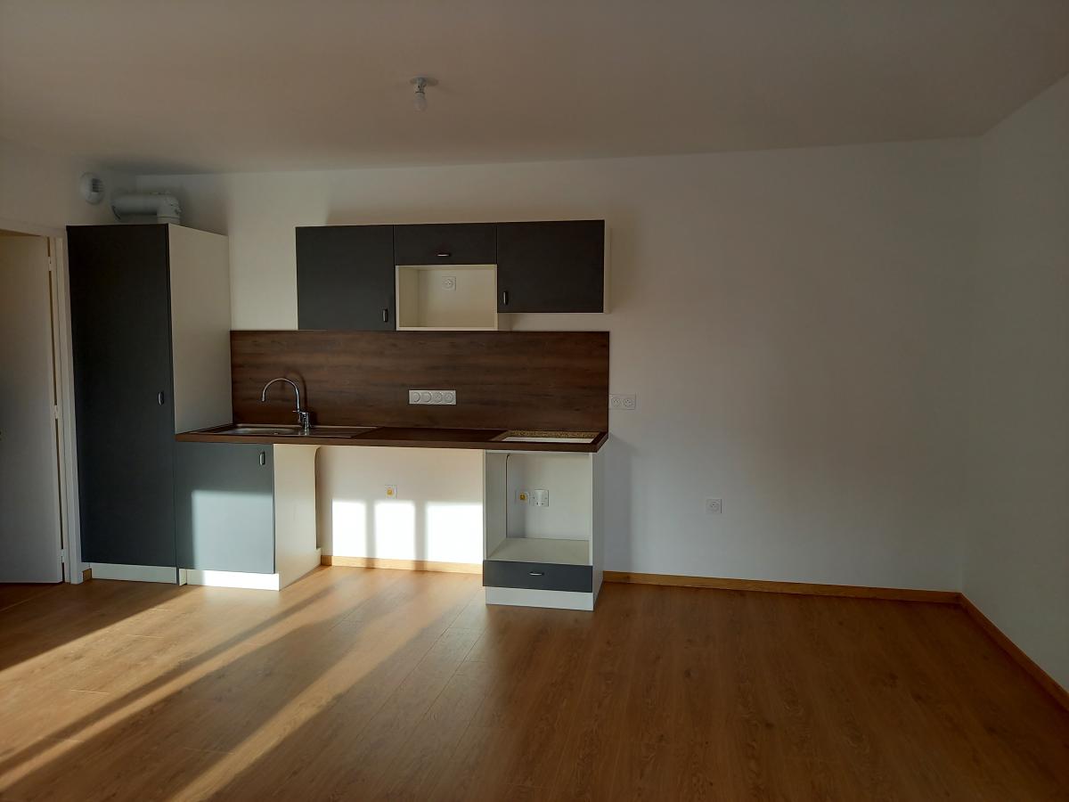 
																																							3 pièces - 
																																						1er étage - 64m² - 797,68 € - Photo #3