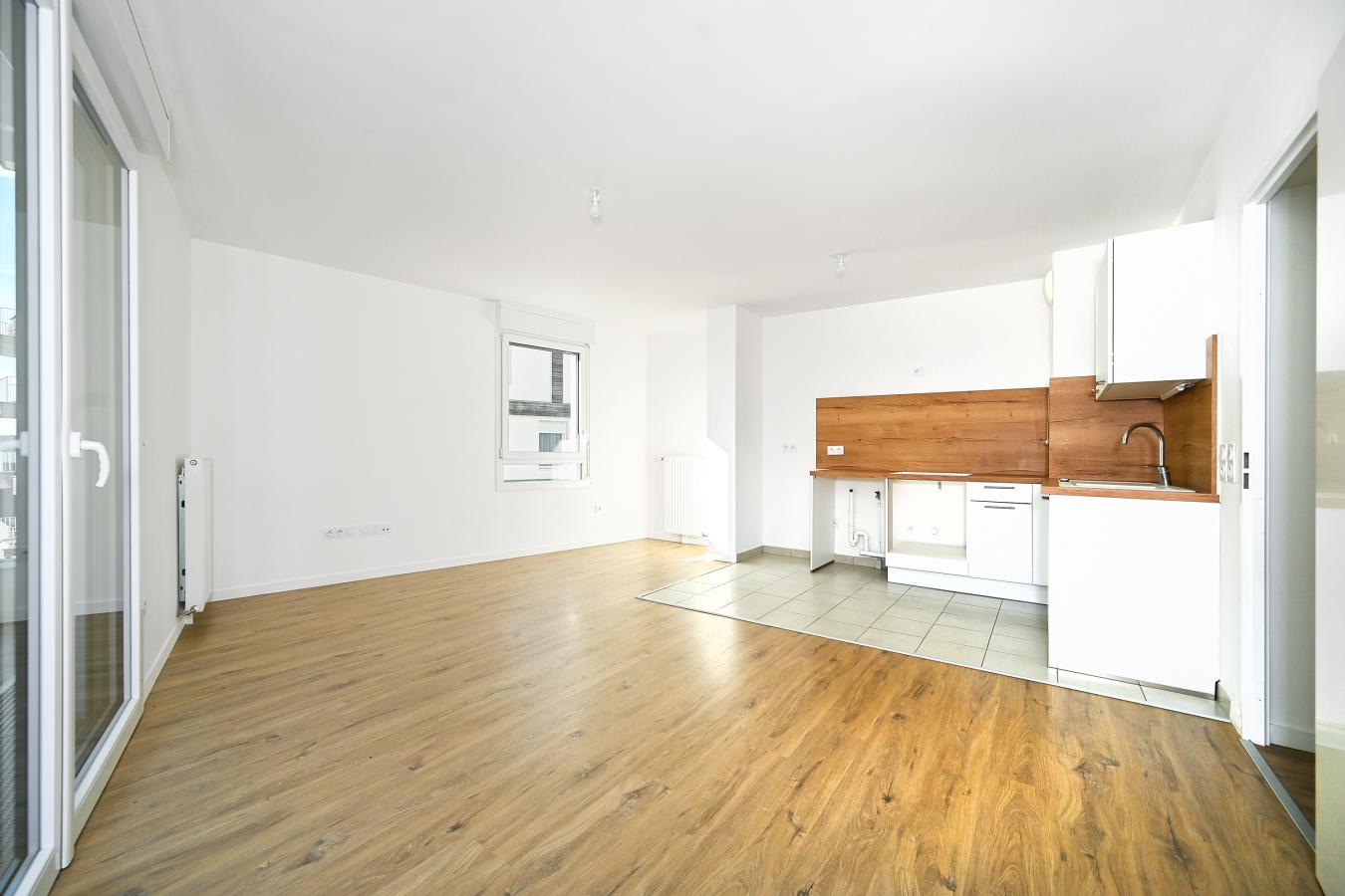 
																			3 pièces - 
																		7ème étage - 56m² - 1 008,78 € - Photo #1