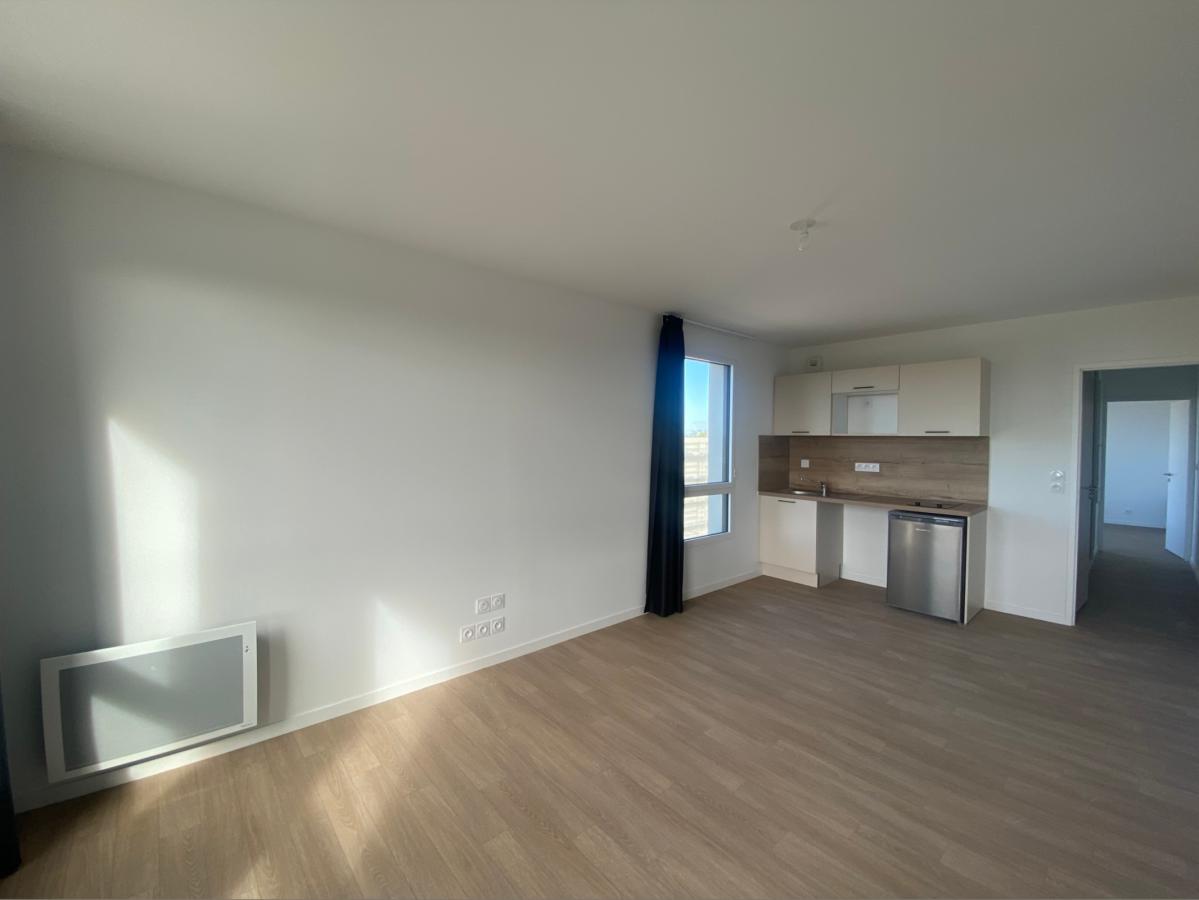 2 pièces - 7ème étage - 45m² - 702,43 € - Photo #3