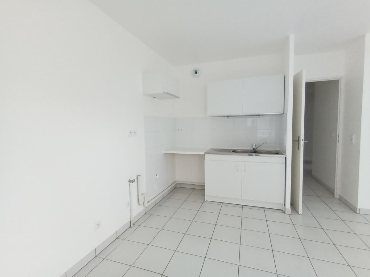2 pièces - 3ème étage - 42m² - 578,62 € - Photo #3