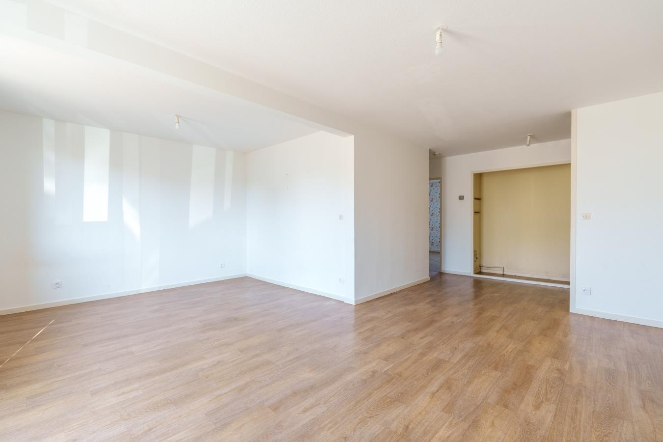 
																			3 pièces - 
																		RDC - 62m² - 539,30 € - Photo #2