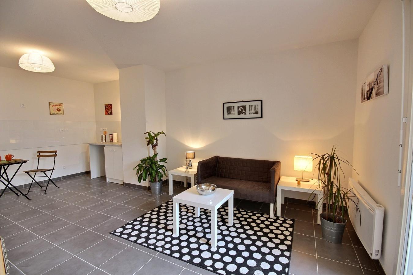 3 pièces - 1er étage - 64m² - 930,56 € - Photo #4