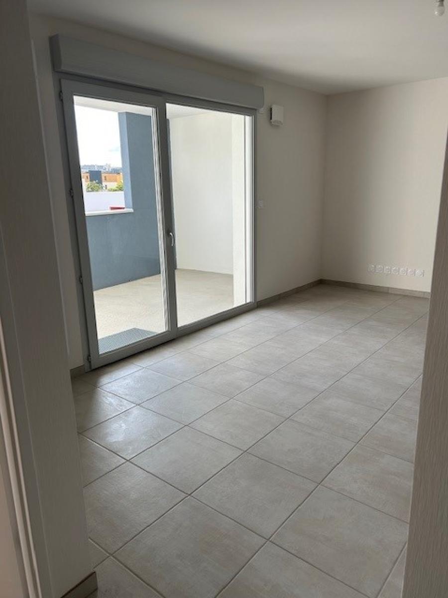 
																			2 pièces - 
																		3ème étage - 45m² - 729,11 € - Photo #3