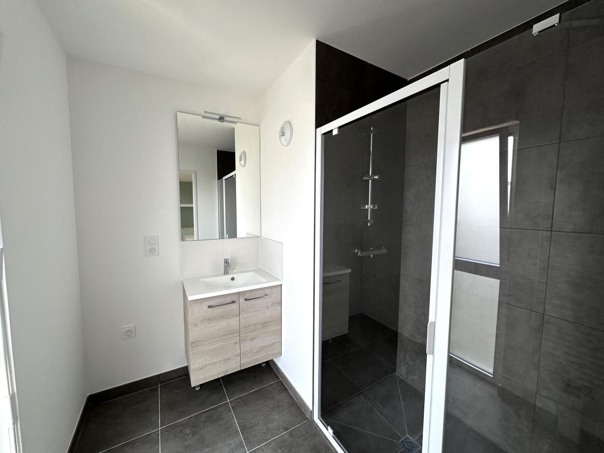 
																																							4 pièces - 
																																						5ème étage - 89m² - 1 142,46 € - Photo #7