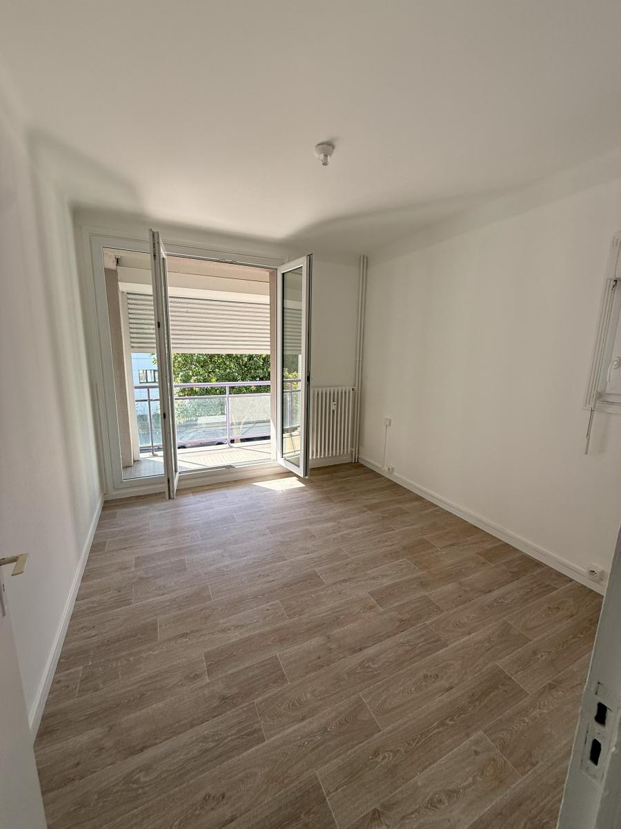 3 pièces - 1er étage - 72m² - 832,94 € - Photo #6