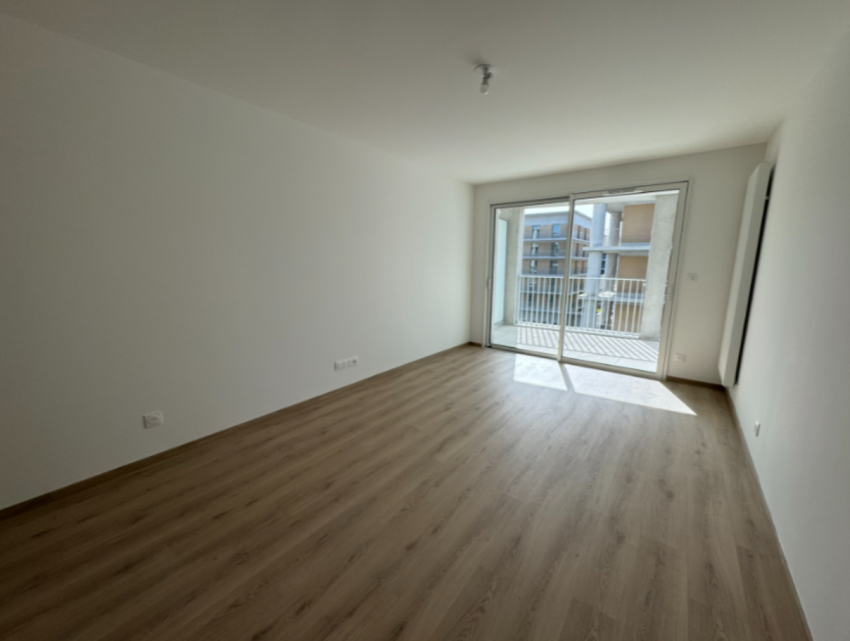 
																			2 pièces - 
																		3ème étage - 47m² - 750,27 € - Photo #5