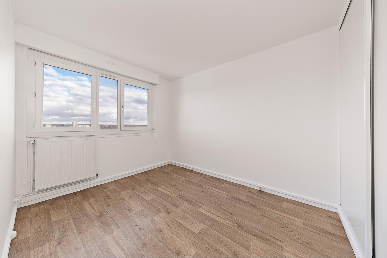 
																			4 pièces - 
																		4ème étage - 81m² - 774,09 € - Photo #5