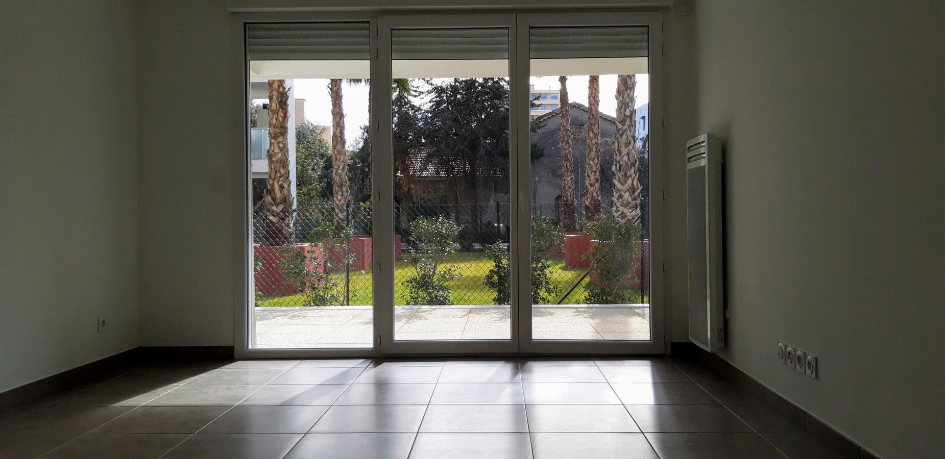 
																			2 pièces - 
																		RDC - 47m² - 1 024,72 € - Photo #2