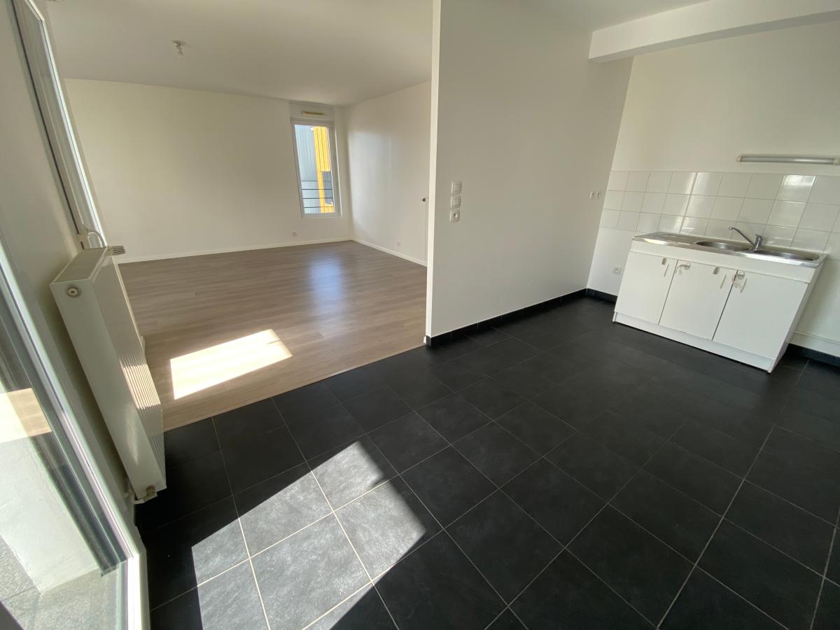 
																			3 pièces - 
																		7ème étage - 69m² - 868,96 € - Photo #0