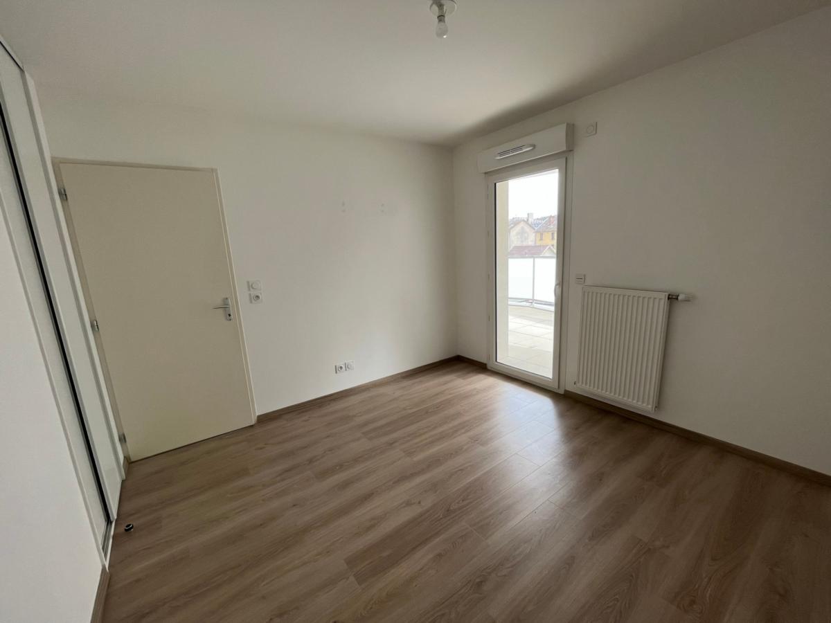 2 pièces - 2ème étage - 44m² - 632,18 € - Photo #3