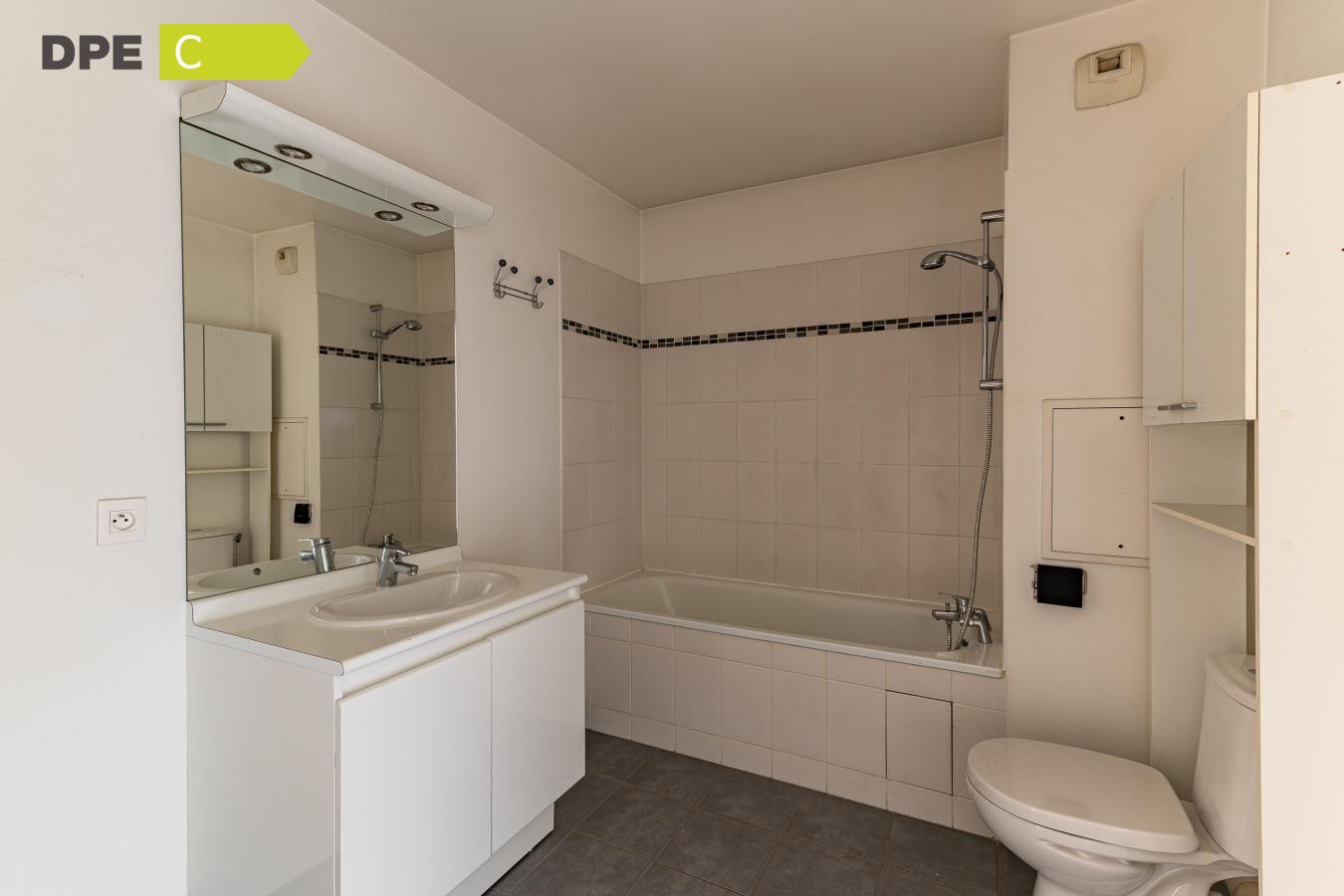 
																			2 pièces - 
																		2ème étage - 45m² - 156 500 € - Photo #1