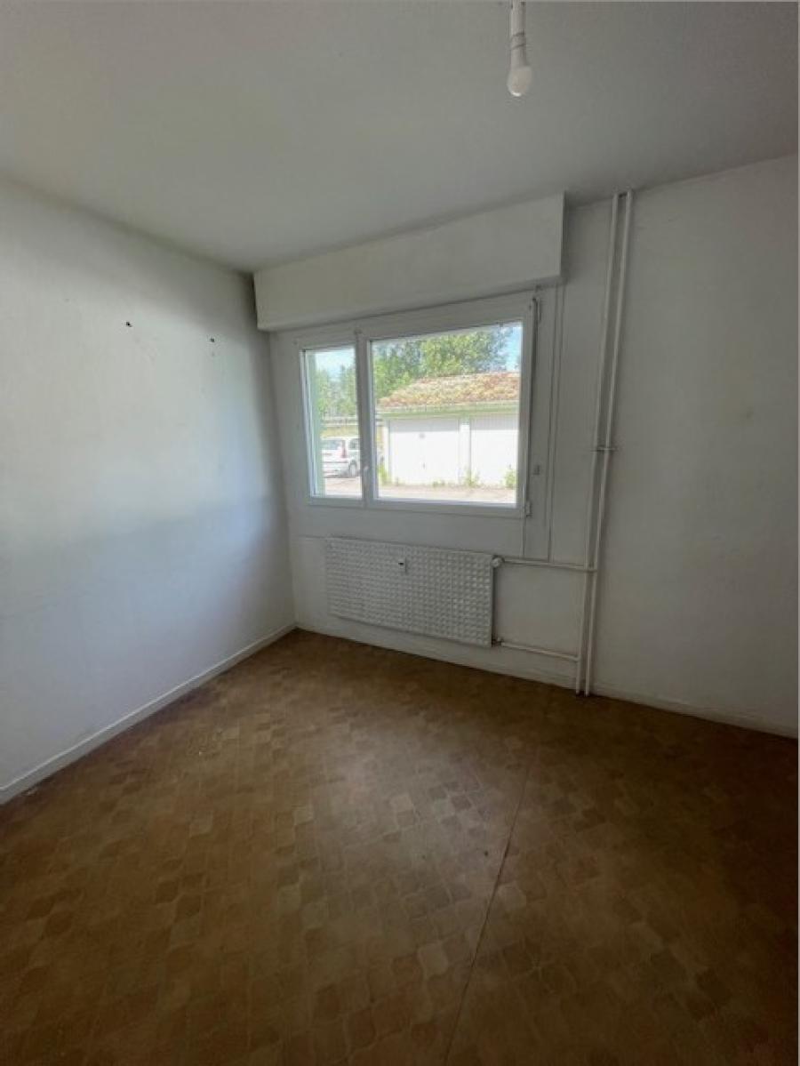 
																																							2 pièces - 
																																						RDC - 52m² - 73 900 € - Photo #2