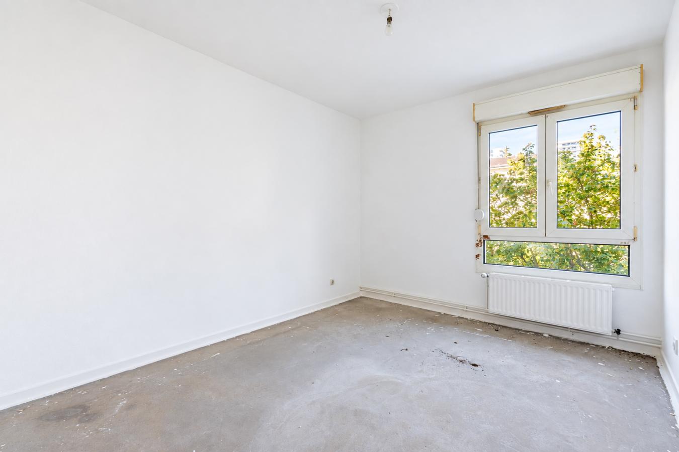 5 pièces - 3ème étage - 165 000 € - Photo #3