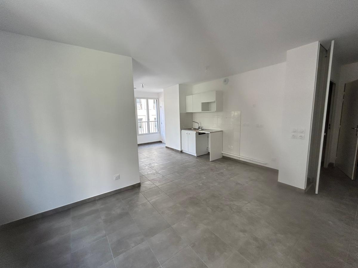 
																			2 pièces - 
																		4ème étage - 42m² - 769,34 € - Photo #0