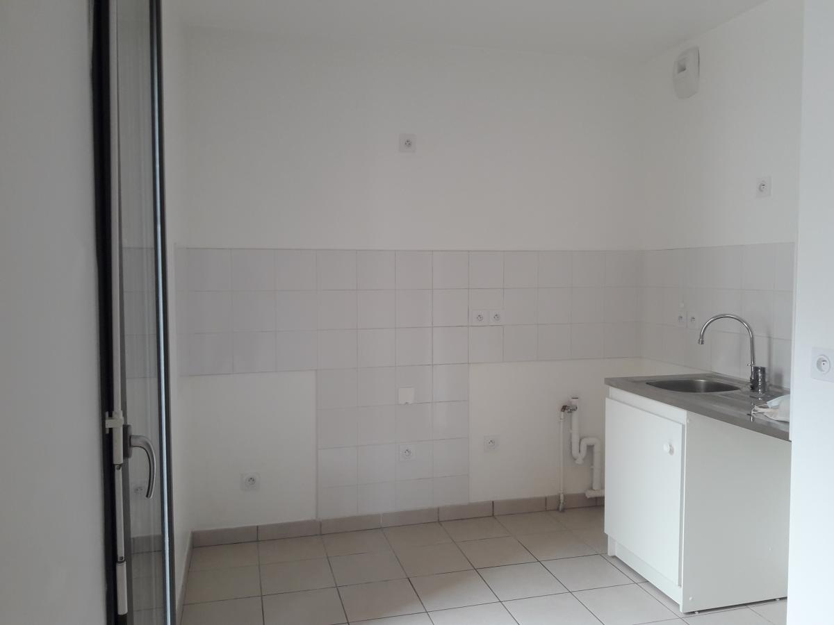 3 pièces - 3ème étage - 60m² - 959,67 € - Photo #2