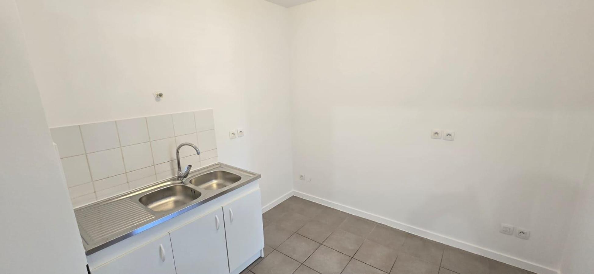 3 pièces - 4ème étage - 69m² - 959,37 € - Photo #3