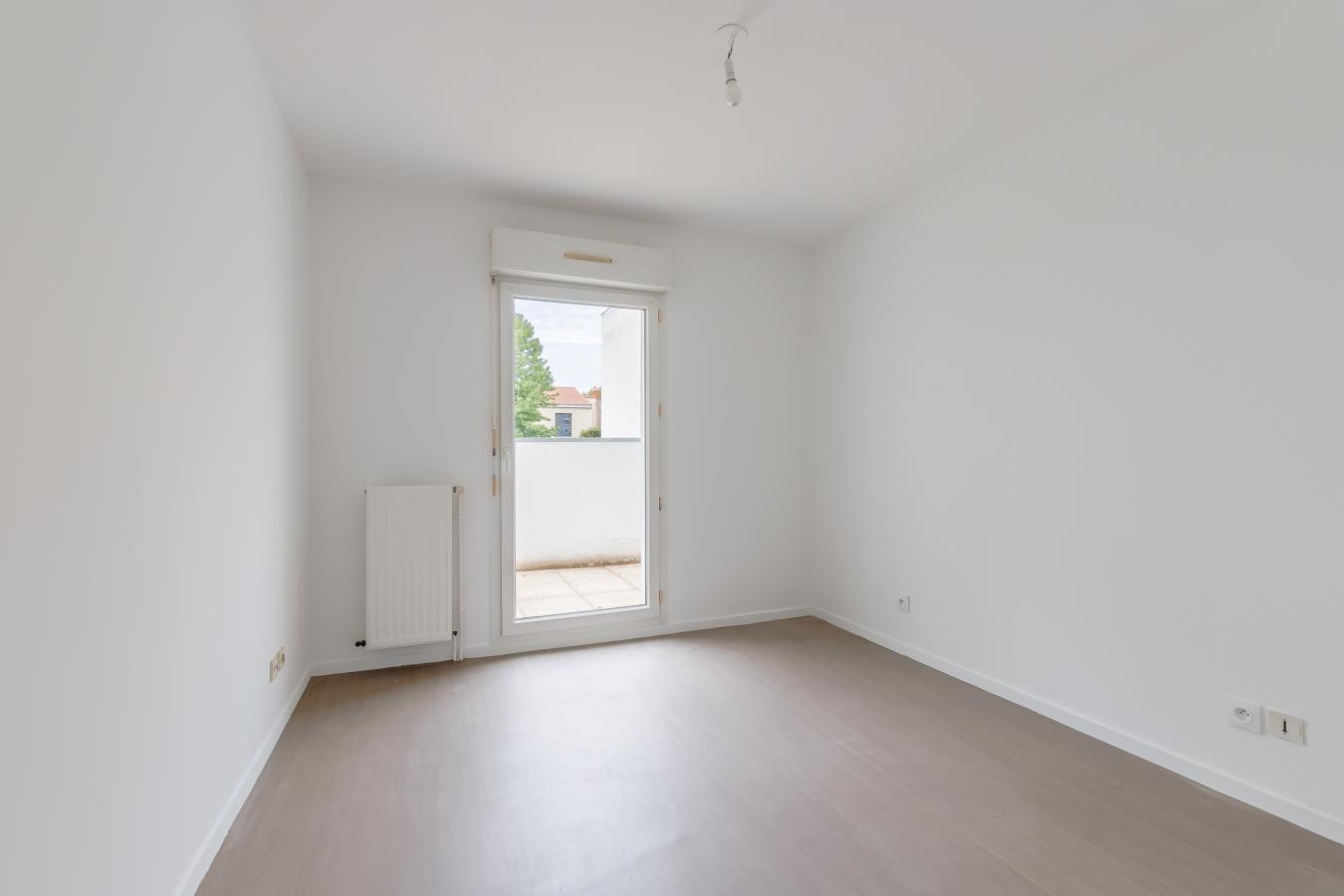 
																																							4 pièces - 
																																						RDC - 84m² - 105 000 € - Photo #5