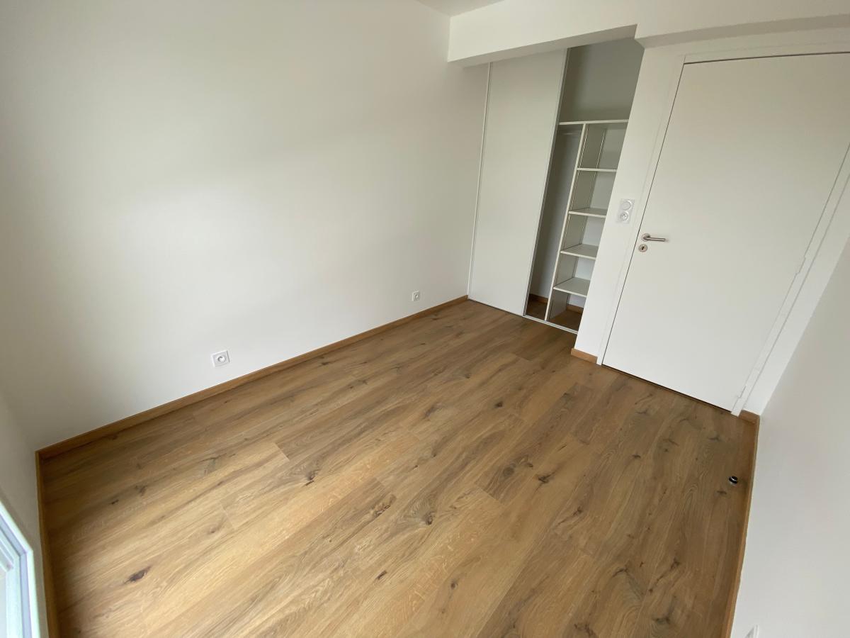 
																			4 pièces - 
																		5ème étage - 82m² - 829,93 € - Photo #5