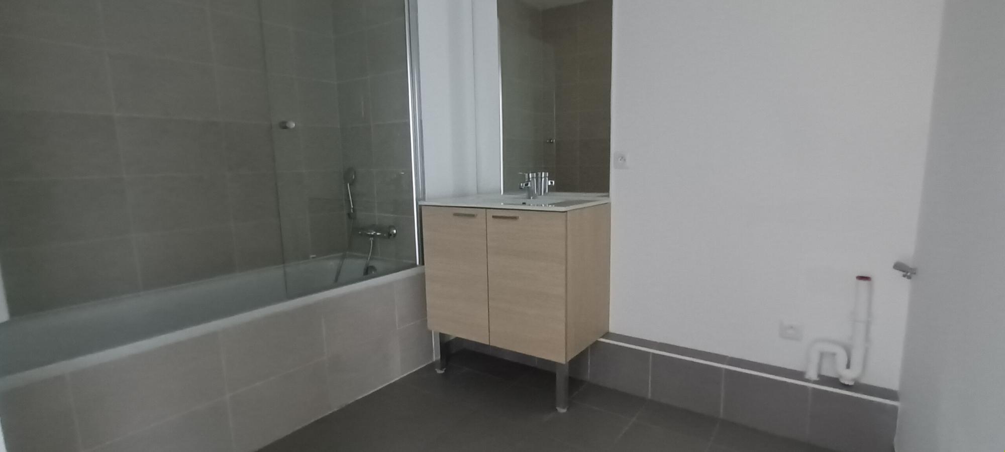 3 pièces - 2ème étage - 57m² - 947,90 € - Photo #4