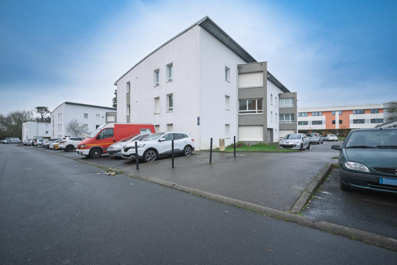 
																			2 pièces - 
																		1er étage - 52m² - 129 000 € - Photo #0