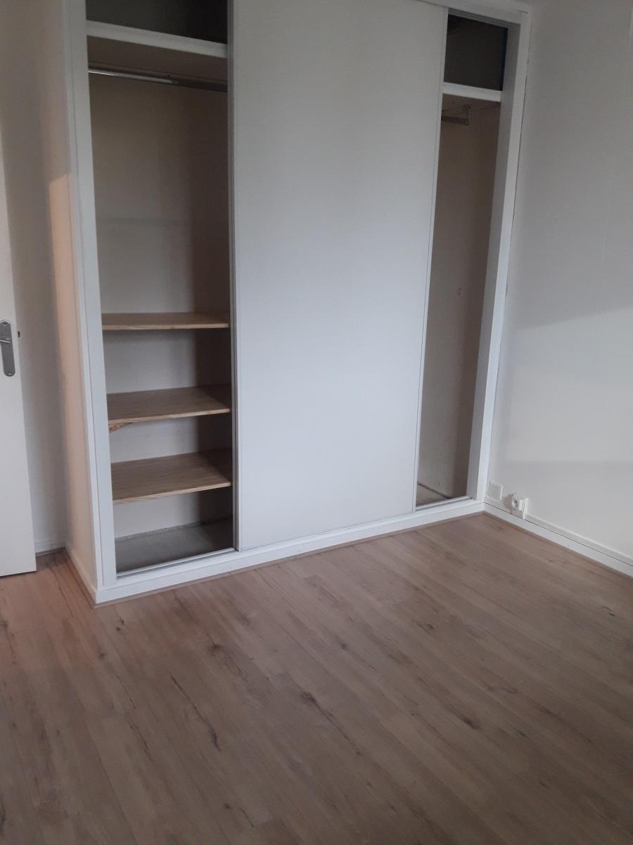 
																			3 pièces - 
																		RDC - 59m² - 816,98 € - Photo #2