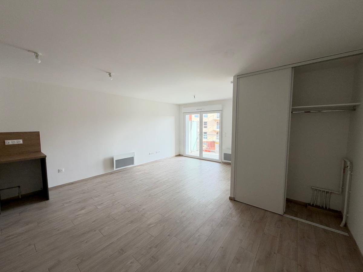 2 pièces - 2ème étage - 46m² - 692,28 € - Photo #1