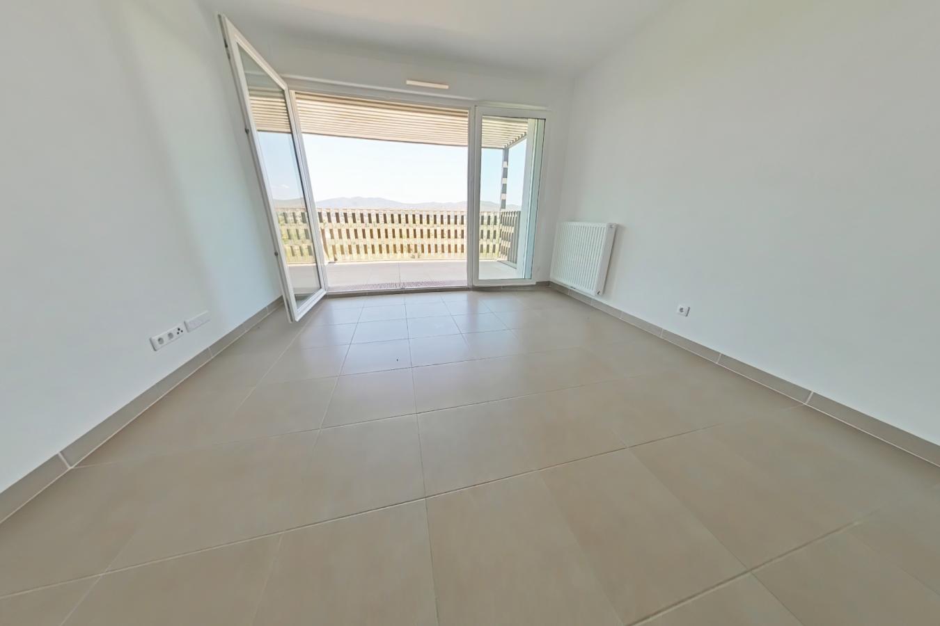 
																																							2 pièces - 
																																						4ème étage - 38m² - 797,38 € - Photo #1