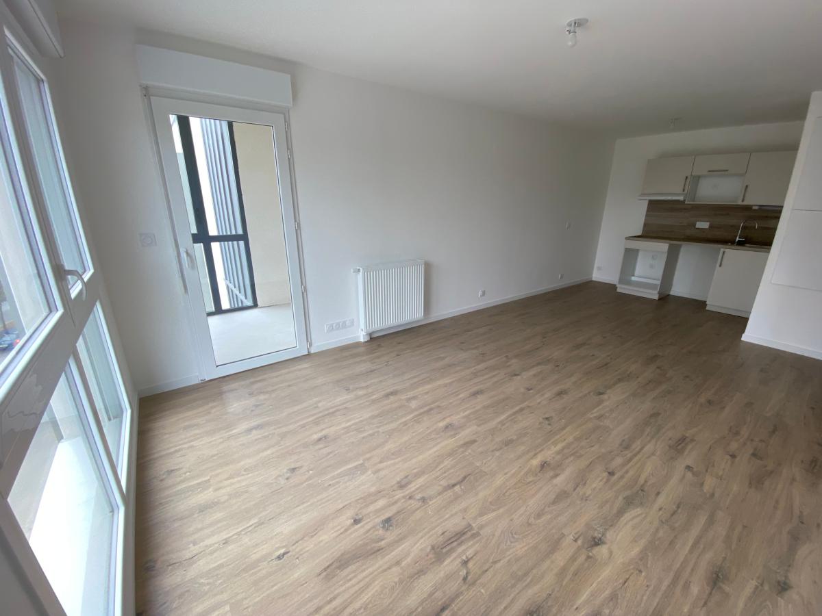
																																							2 pièces - 
																																						2ème étage - 44m² - 584,22 € - Photo #3