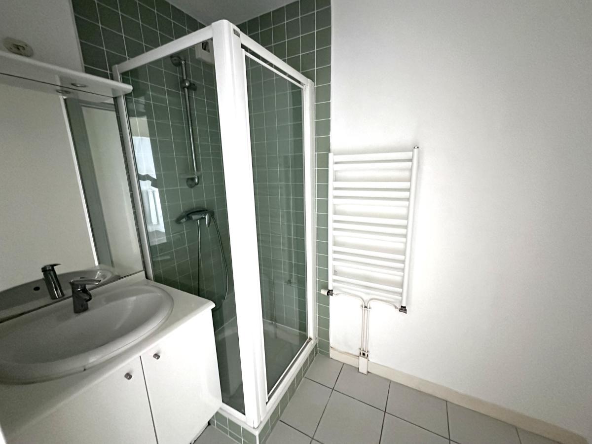 
																																							4 pièces - 
																																						RDC - 86m² - 980,88 € - Photo #7