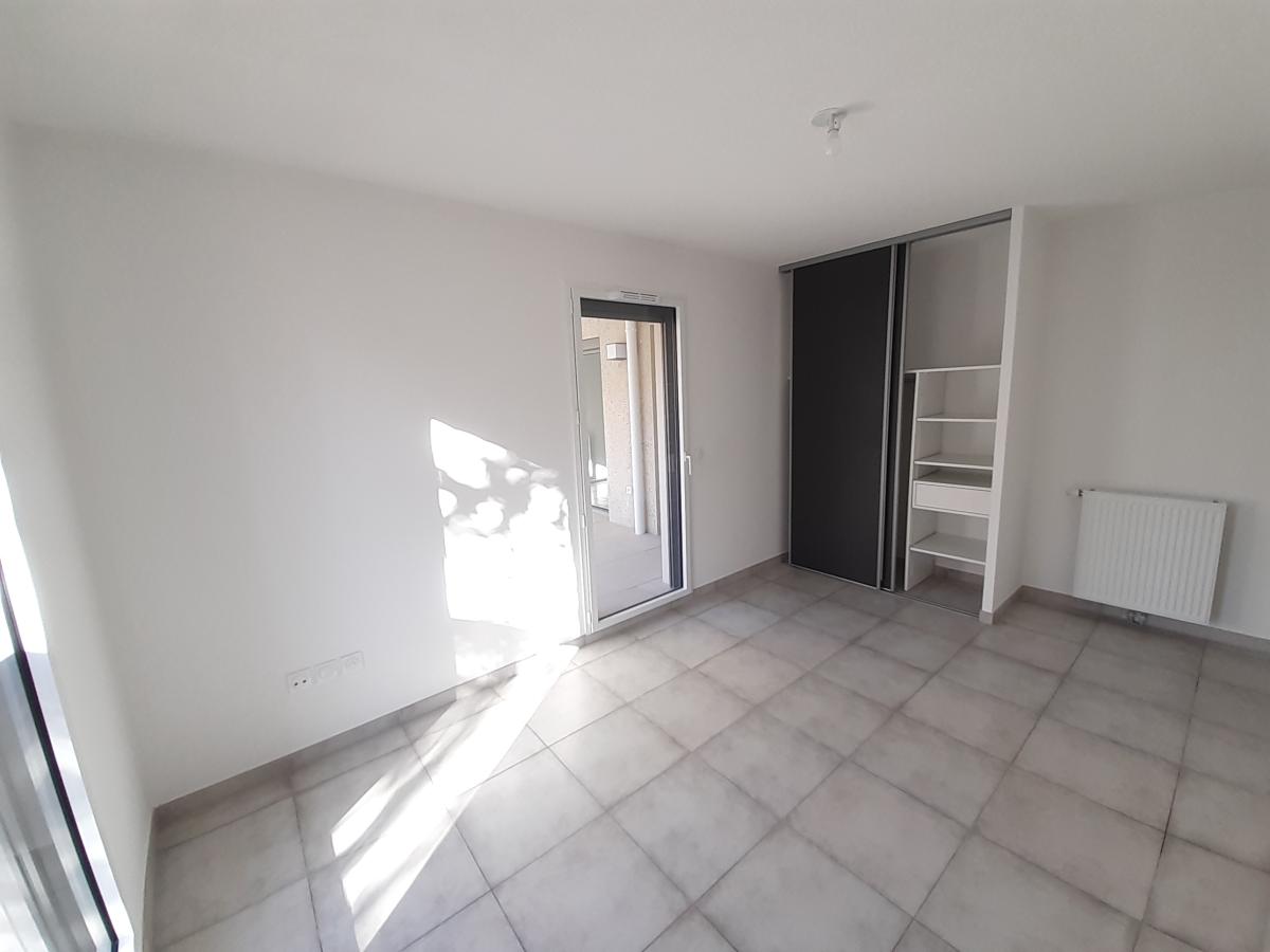 3 pièces - 3ème étage - 76m² - 1 158,91 € - Photo #4