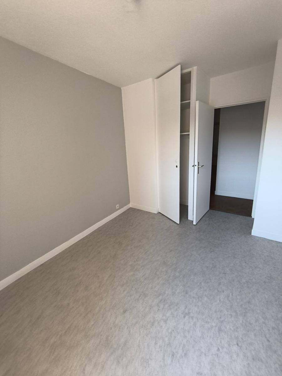 5 pièces - 2ème étage - 134m² - 260 000 € - Photo #3