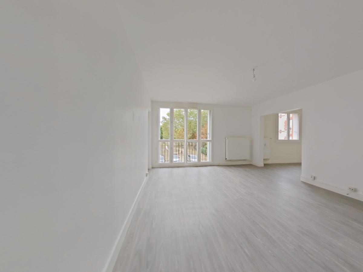 5 pièces - 1er étage - 89m² - 1 031,94 € - Photo #1