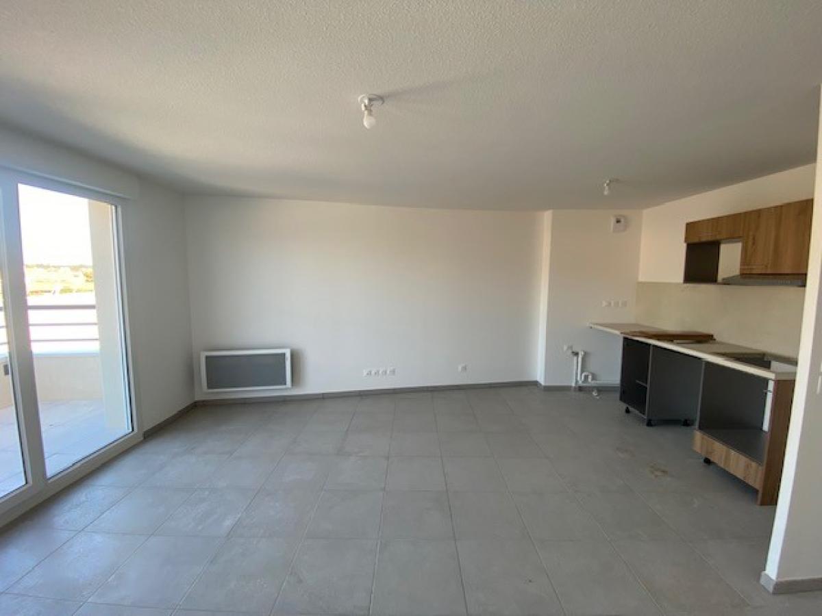 
																																							3 pièces - 
																																						2ème étage - 69m² - 890,92 € - Photo #1