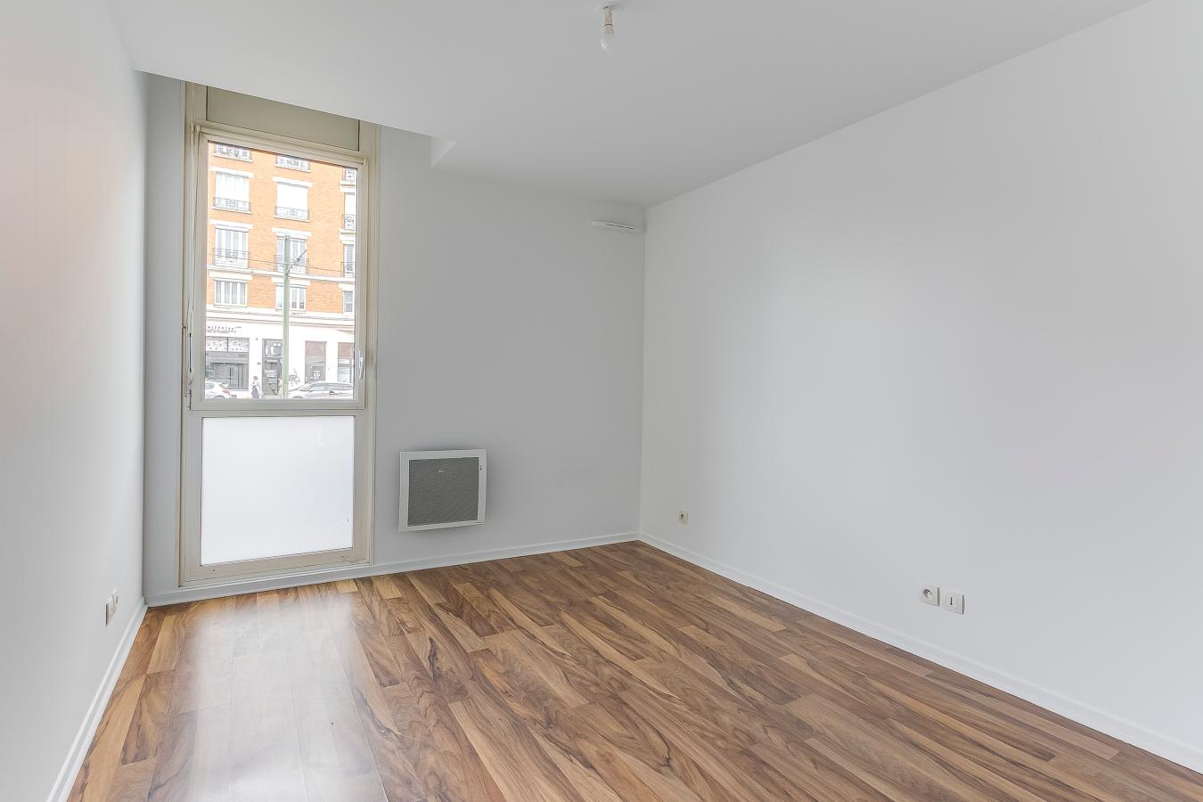 
																			3 pièces - 
																		RDC - 69m² - 780,00 € - Photo #1